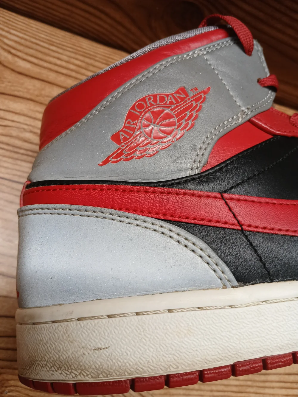 Vintage Nike Air Jordan Mid Fire Red Gray Men’s High-Top Basketball Sneakers